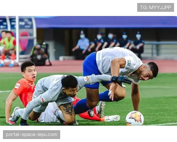 重庆铜梁龙客场1-0送浙江队赛季首败，杜月徵单刀破门助球队升至积分榜第二